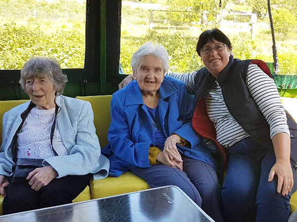 Loose Valley Care Home residents return to the river Medway