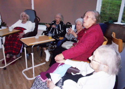 Miss Holiday Swing sings for residents at Loose Valley Care Home 4