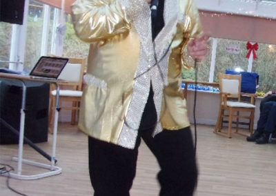 Elvis impersonator performing at Loose Valley