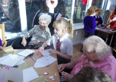 Loose valley lady residents crafting with children