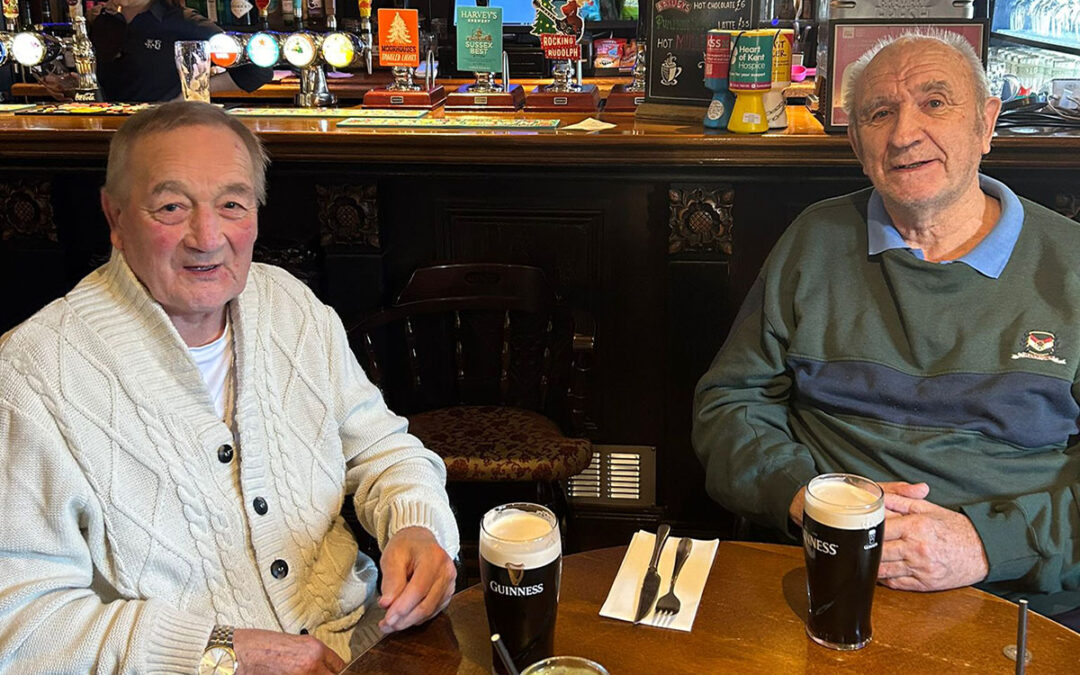 Loose Valley Care Home gents enjoy a pub lunch outing